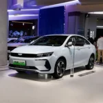Geely Emgrand L Hip New Energy  Plug-in Hybrid Compact Sedan– In Stock in China | Chinese Electric Cars Colombia - Image 2